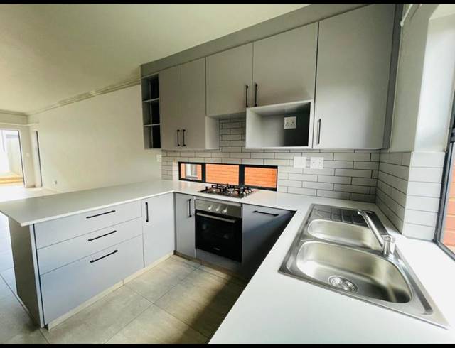 2 BEDROOM PROPERTY TO RENT IN OLYMPUS AH